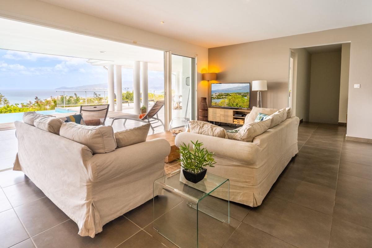 Location villa 4 chambres 8 personnes  -salon TV